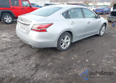 2015 Nissan Altima 2.5 Sv z USA, uszkodzony, nr VIN 1N4AL3AP0FC598242